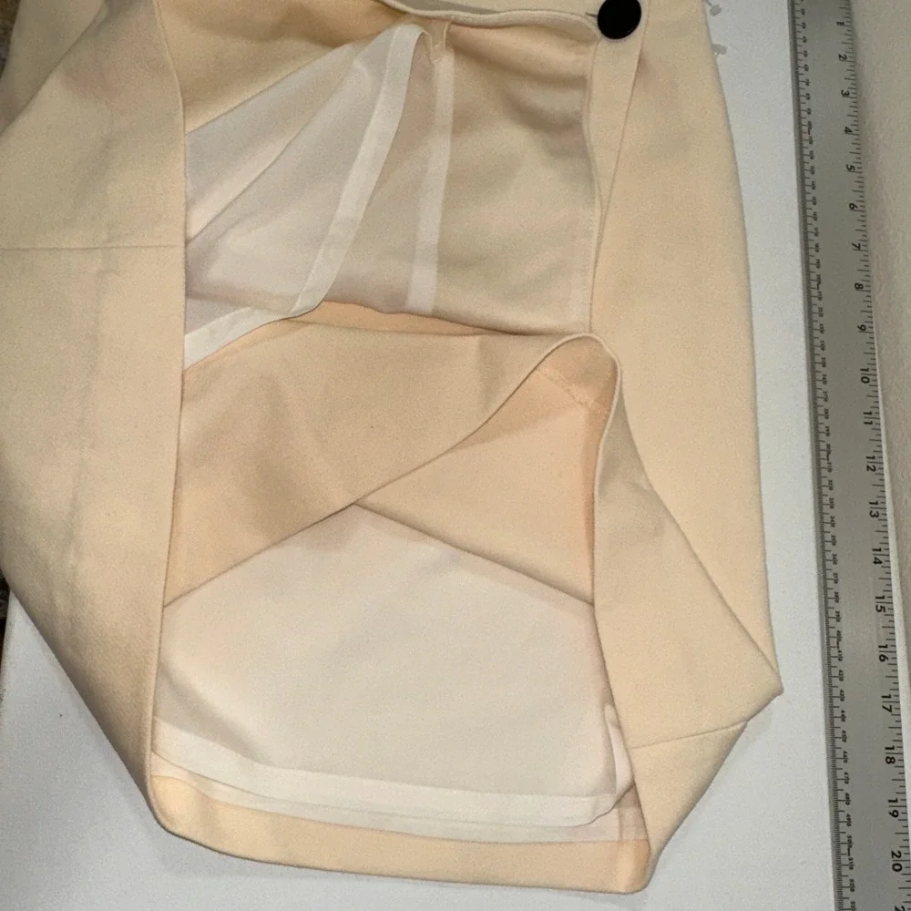 Ann Taylor Loft Wrap Mini Skirt Women Size 0‎ Ivory Button Detail